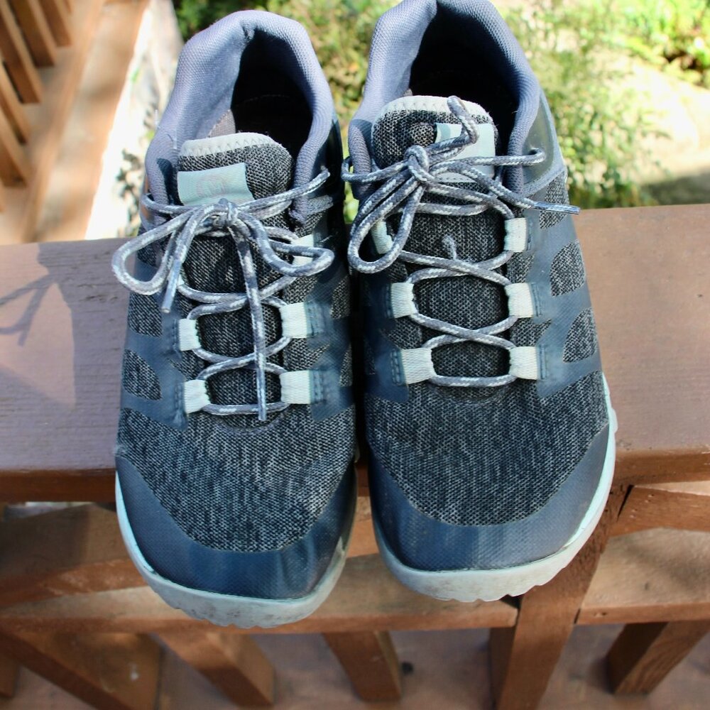 Ladies Merrel Outdoor shoes, size 8